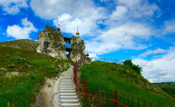 Легенды пещерных храмов: Костомарово-Дивногорье
